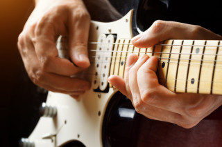 _wpframe_custom/gallery/files/wpf_sites_paragraphs_parts/t_e-gitarre-ohnebalkenjpg_1588254680.jpg
